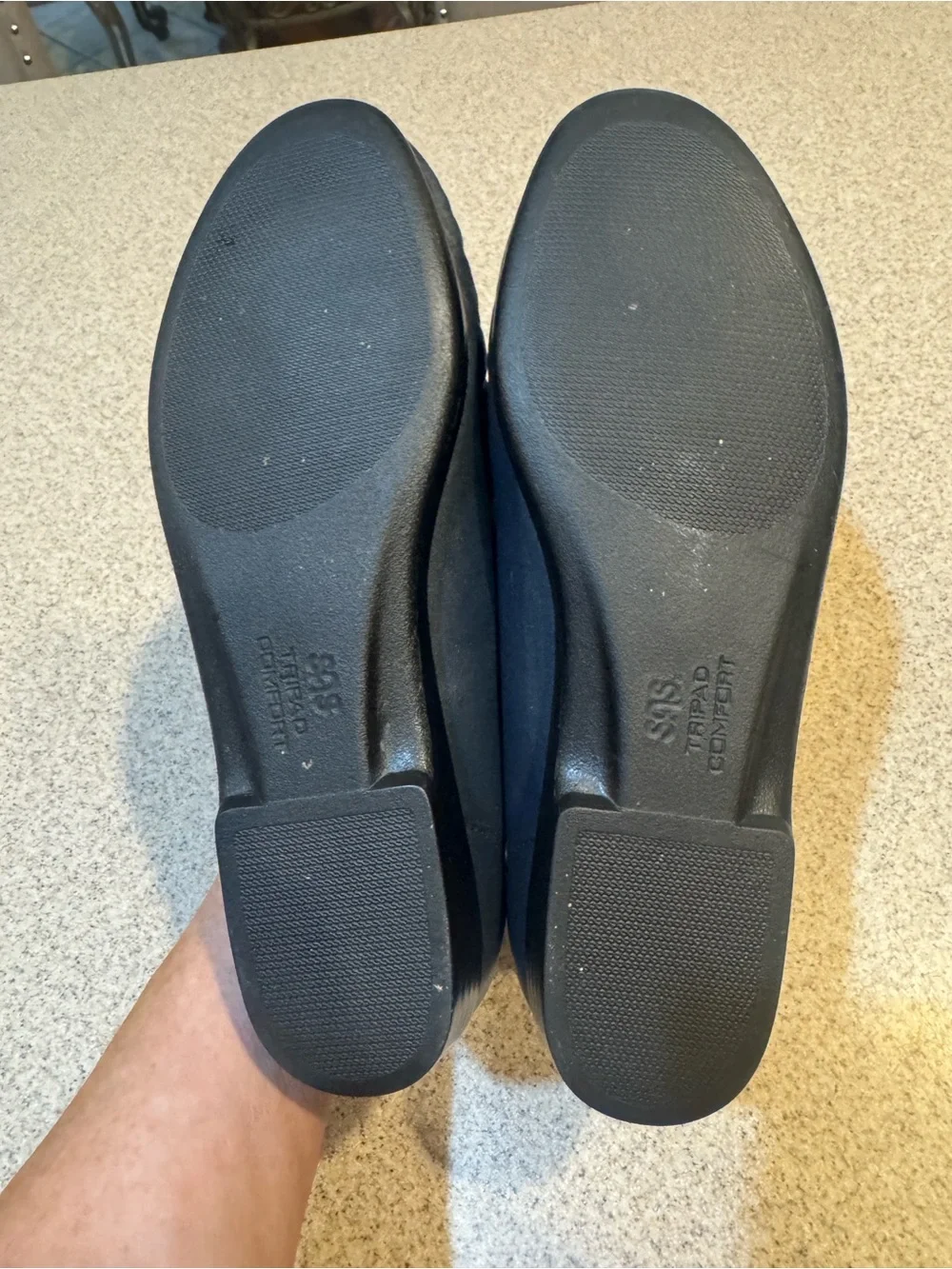 SAS smooth black